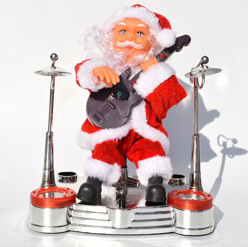 🎸 Rockin’ Santa